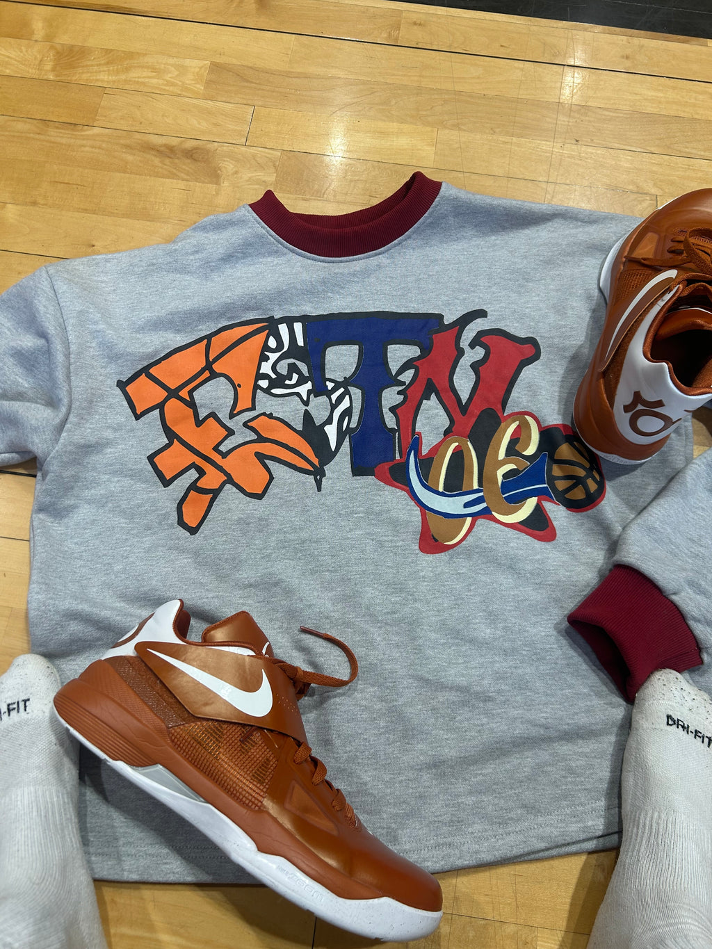 E.S.T.N “06” Grey/Red Sweater